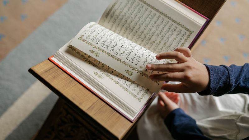 Spirit Metodologi Qurani: Dari Bahan Baku Khoirul Bariyyah Menuju Khoiru Ummah